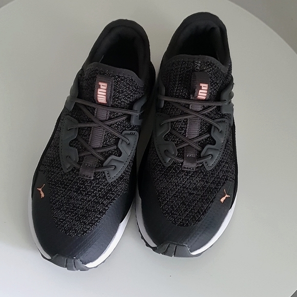 Boys Puma Sneakers - Picture 5 of 5